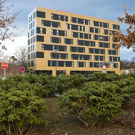 Meininger Frankfurt Main / Airport Hotel 3*