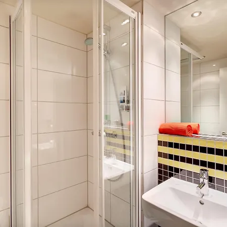 Hotel Meininger Frankfurt Main / Airport Fráncfort del Meno