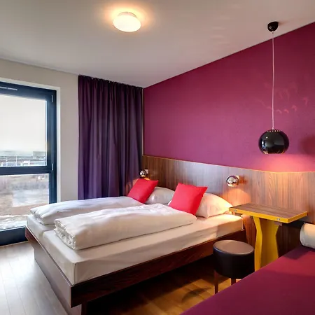 Hotel Meininger Frankfurt Main / Airport Frankfurt nad Menem
