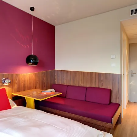 Hotel Meininger Frankfurt Main / Airport 3*