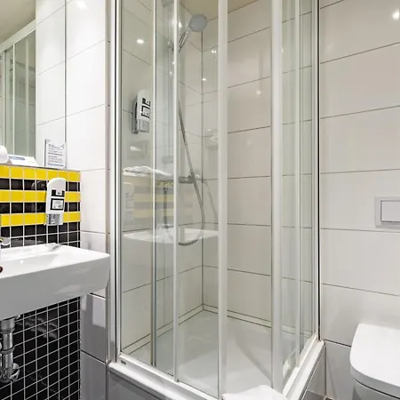 Meininger Frankfurt Main / Airport Hotel