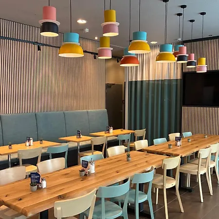 Meininger Frankfurt Main / Airport 3* Francoforte sul Meno