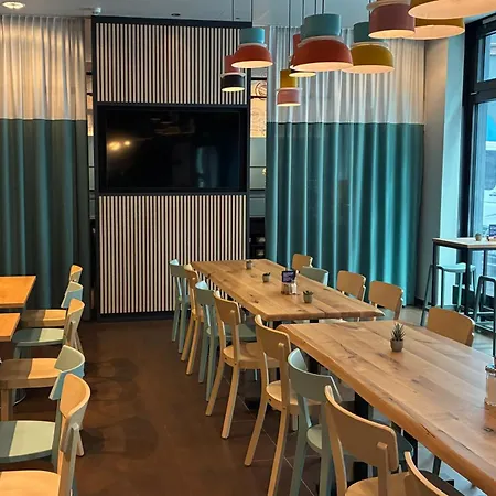 Meininger Frankfurt Main / Airport Hotel 3*