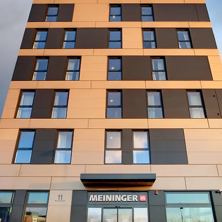 Отель Meininger Frankfurt Main / Airport Франкфурт-на-Майне