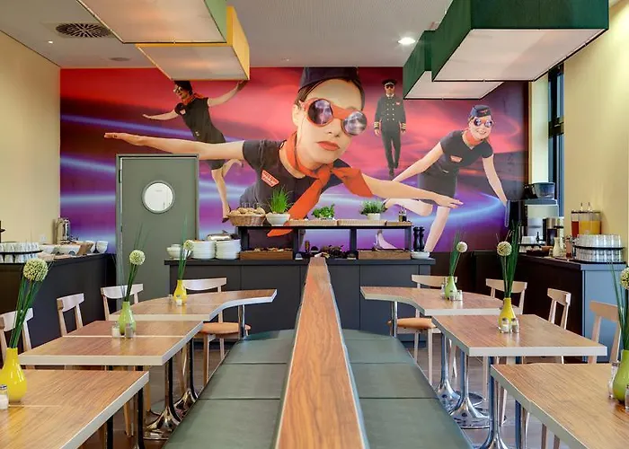 Meininger Frankfurt Main / Airport Hotel 3*