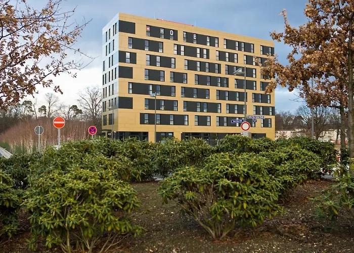 Meininger Frankfurt Main / Airport Hotel 3*